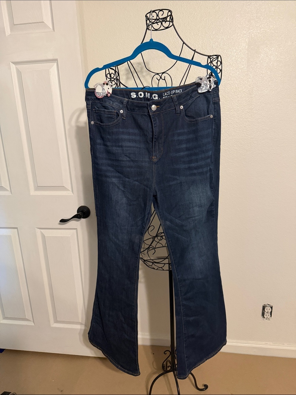 Women's Light Wash Boot Cut Jeans - Comfortable Stretch Denim